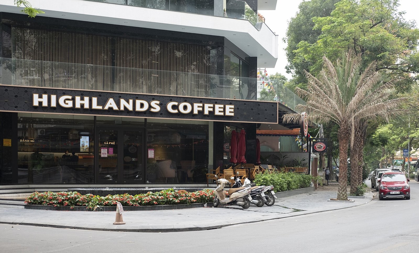Jollibee bán 11% Highlands Coffee cho VTI, cổ đông Việt trở lại nắm quyền kiểm soát