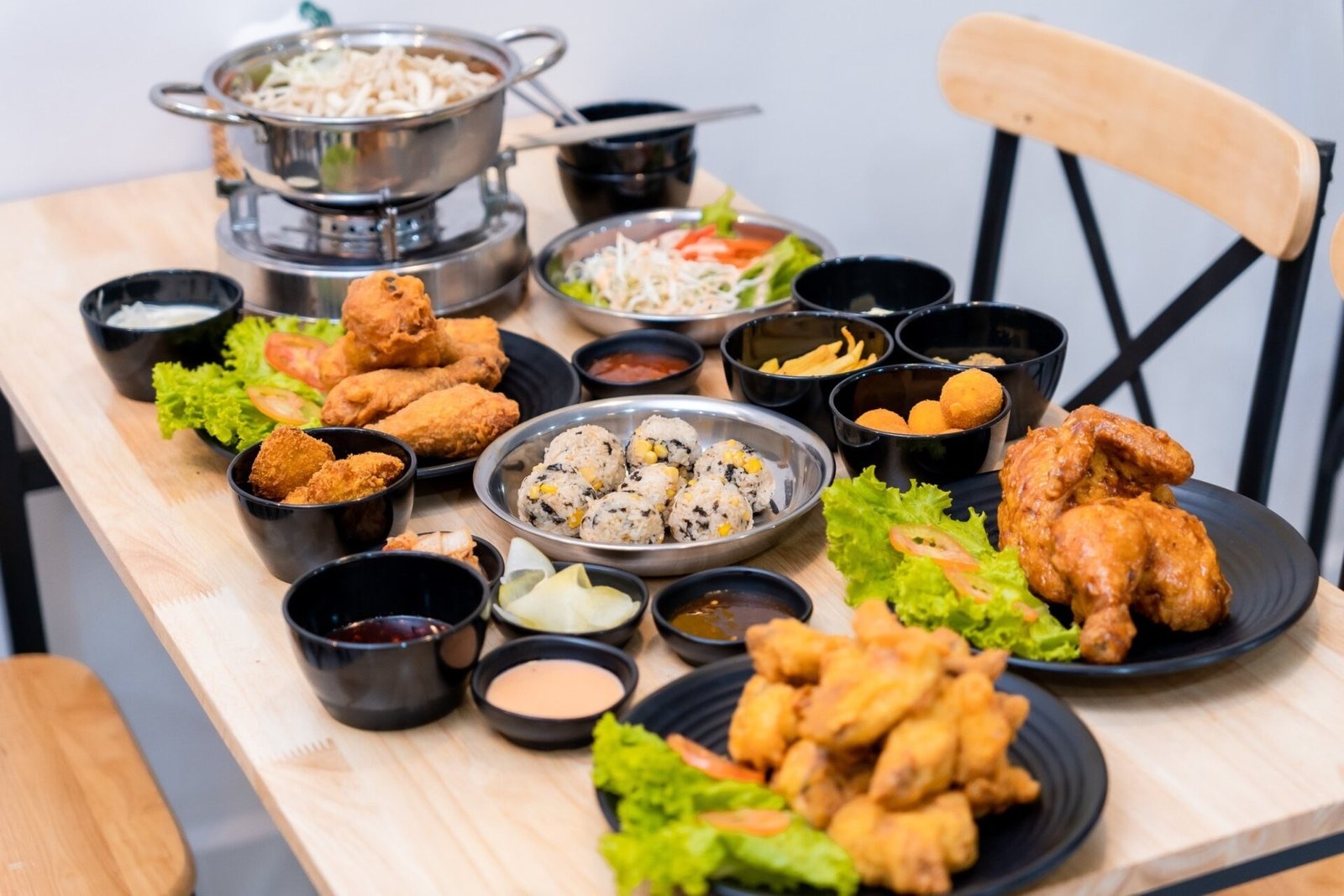 Quỹ Hàn Quốc TheVentures nắm quyền kiểm soát Chicken Plus Việt Nam